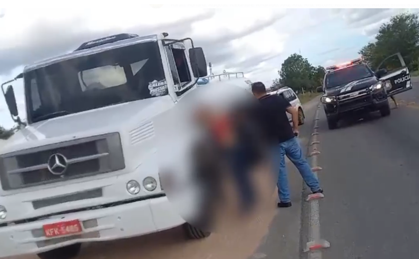 PC/AL recupera caminhão roubado em menos de 24 horas após o crime em Lajedo-PE