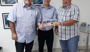Prefeito que renunciou mandato desiste de concorrer a eleição para federal