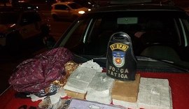 Após abordagem a ônibus interestadual, PM apreende 9,5 quilos de cocaína em Maceió