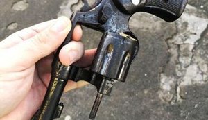4º BPM apreende arma de fogo no Tabuleiro do Martins