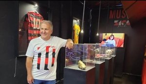 Exposição em shopping homenagea Zico, ídolo do futebol brasileiro