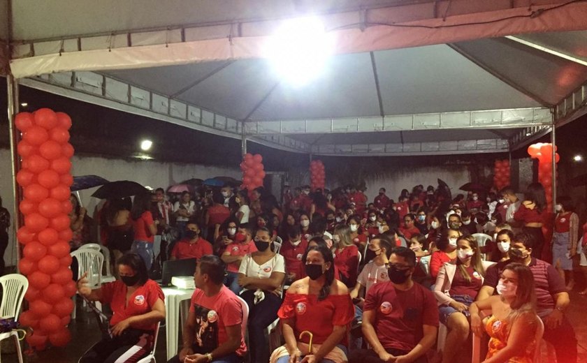 Prefeito de Capela desrespeita decreto estadual e promove evento com aglomeração