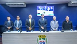 Câmara homenageia personalidades ligadas ao esporte que contribuíram com Maceió