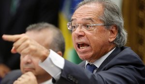 Guedes provocou o primeiro apagão do governo Bolsonaro: o do INSS