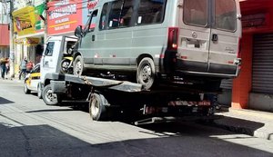 Operação Viagem Segura autua veículos de transporte irregular