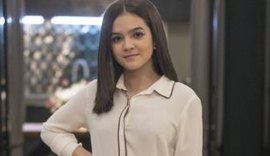 Vem aí! Sofrendo, Cassia descobre que pai é gay, surta e pensa em suicídio