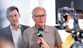 Senador Renan Calheiros diz que vai disputar reeleição