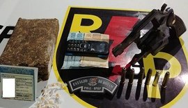 Polícia Militar prende homem com arma de fogo e drogas no Feitosa