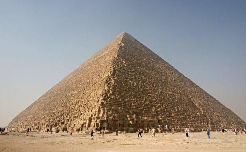 Cientistas encontram câmara vazia na Grande Pirâmide de Quéops