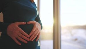 Auxílio-maternidade para desempregadas: quem tem direito e como solicitar?