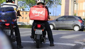 Entregadores por aplicativo param na segunda-feira (18)