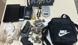 Guarnições apreendem três armas de fogo e aparelhos celulares sem notas fiscais