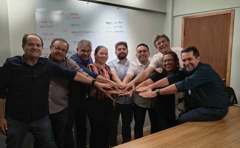Unicafes/AL define próximas ações em reunião ampliada da diretoria