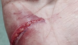 Homem de 60 anos é preso após agredir e ferir ex-mulher e enteada em Maribondo