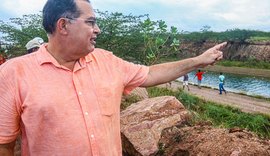 Como ex-secretário de Infraestrutura de AL, Adeilson Bezerra marca presença em mais um momento histórico do Canal do Sertão