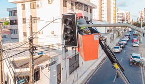 Semáforos inteligentes serão instalados no principal corredor de transporte de Maceió