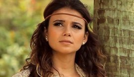 Paula Fernandes passa por cirurgia no olho