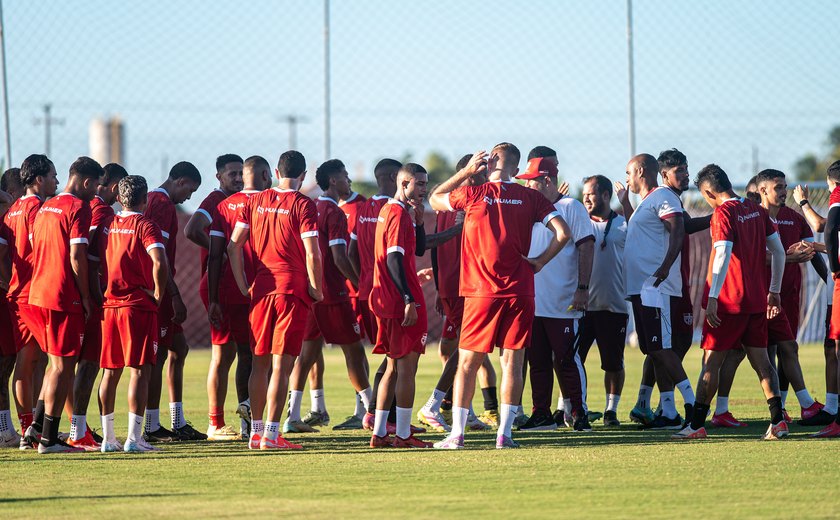 CRB encara hoje o Coritiba para tentar reabilitação na Série B