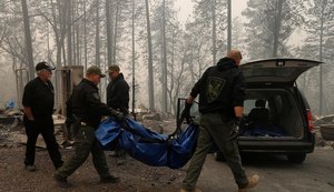 Sobe para 50 o número de mortos nos incêndios na Califórnia