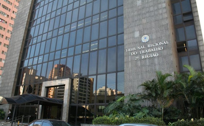 Justiça decide que não existe vínculo trabalhista entre advogado e escritório