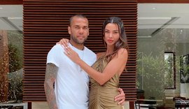 Preso em Barcelona, jogador Daniel Alves liga para a esposa e implora para manter o casamento