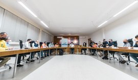 Prefeitura de Maceió convoca secretariado e afirma que prioridade é salvar vidas