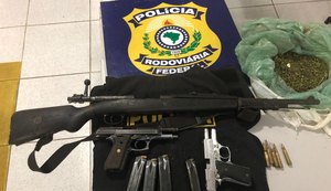 PRF prende falso policial com carro roubado, drogas e armas de fogo em Canapi
