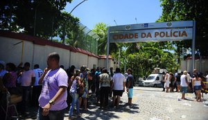 Famílias de vítimas de maior chacina no Rio pedem reparação