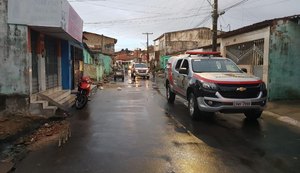 Suspeito morre durante troca de tiros em operação policial na capital