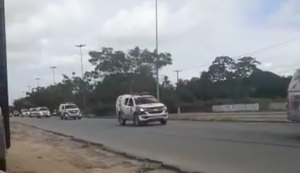 Forças policiais negociam desobstrução da BR-101 em Messias