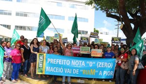 Sinteal e trabalhadores realizam vigília em sede de secretaria municipal