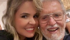 Humorista Carlos Alberto de Nóbrega e esposa estão internados com covid-19
