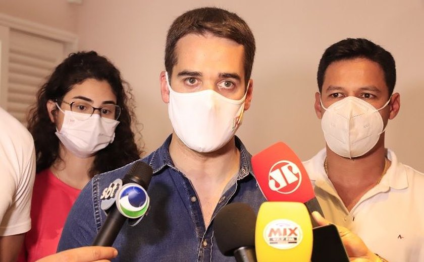 Eduardo Leite descarta apoiar reeleição de Jair Bolsonaro