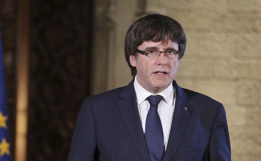 Líder destituído da Catalunha diz estar pronto para disputar eleição antecipada