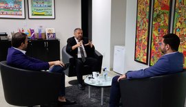 PGJ Márcio Roberto recebe vereadores para discutir adiamento de eleição