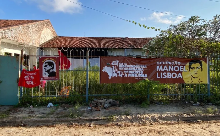 Movimento de Luta nos Bairros realiza ocupação no antigo prédio do INSS em Maceió