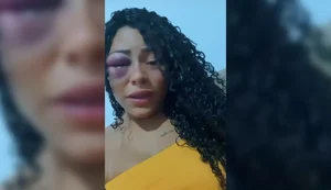 Dançarina é agredida por namorado dentro de carro de app
