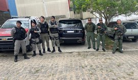 Policiais da segurança pública recuperam veículo de luxo furtado de loja na Serraria