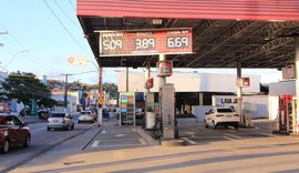 Valor da gasolina volta a passar dos R$ 5