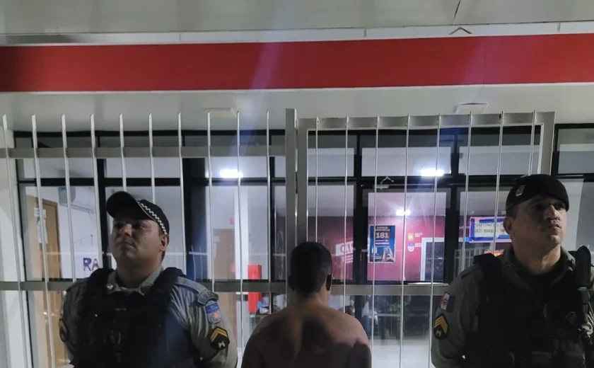 Homem é preso após ameaçar PM da reserva de morte e desacatar militares em Delmiro Gouveia