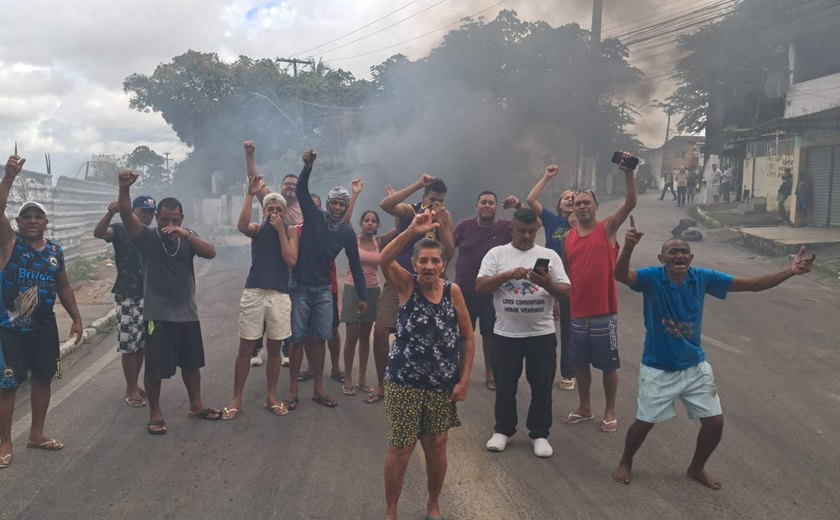 Vila Saem: moradores protestam contra a falta de água e oscilação de energia