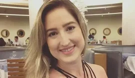 Amante de médico acusado de matar esposa envenenada pede autorização para visitá-lo na cadeia