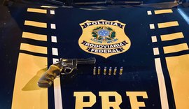Homem é preso pela Polícia Rodoviária Federal por porte ilegal de arma em Palmeira dos Índios