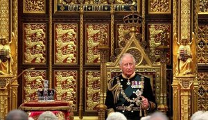 Em momento histórico, príncipe Charles substitui Elizabeth 2ª pela primeira vez