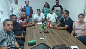 Prefeito cancela festejos juninos e decide ratear os gastos do evento com os desabrigados