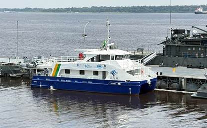 ANA e Marinha lançam embarcação Uiara para reforçar monitoramento hidrológico na Amazônia