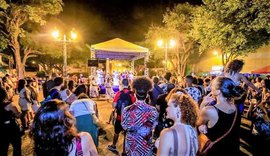 Praça Dois Leões mistura música clássica com maracatu