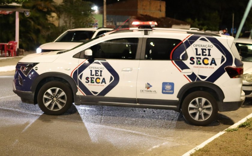 Lei Seca prende condutor por suspeita de adulteração de placas e chassi de carro