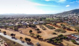 Governador assina ordem de serviço para construção do Hospital Regional do Médio Sertão
