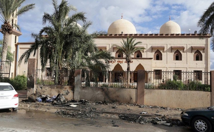 Número de mortos em duplo atentado na terça-feira na Líbia passa de 30